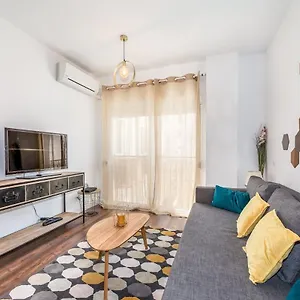 Apartamento C29 - Trendy Central With Small Parking And Terrace, Málaga